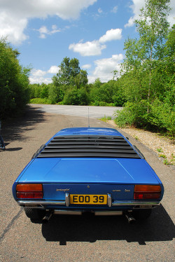 cyberthugz:  (Lamborghini Urraco | Source )