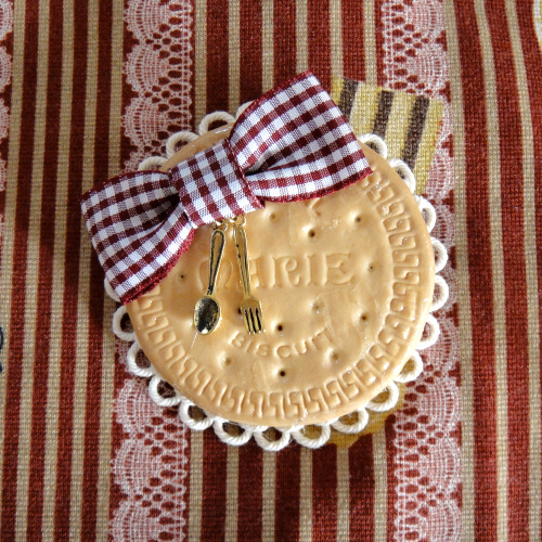 joylesseuphoria:  It’s… A Real Cookie… So, late last year I bought one of these