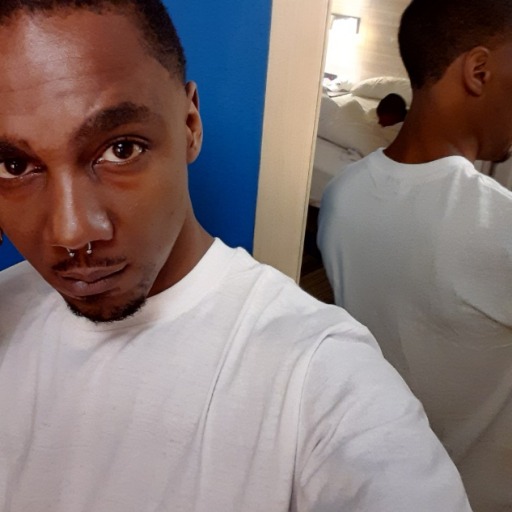hymhishemine:darkmen101:I aspire to tatted up like him, just a beautiful canvas showing off beautiful art