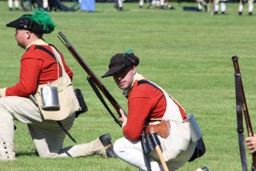 bantarleton:British light infantrymen as they would have appeared during the American Revolution. No