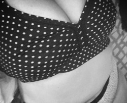 hikingnurse:  Because…..Monday calls for boobs polka dots!! #me