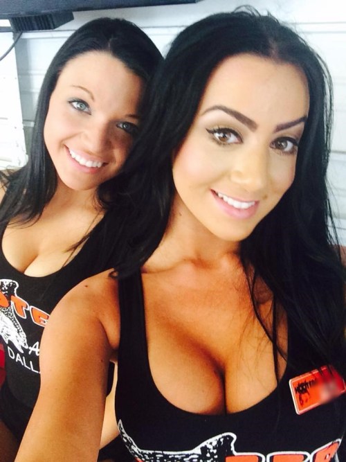 Two &lsquo;Hooters&rsquo; Girls Here is the new thing, the combination of Snapchat and Tinde