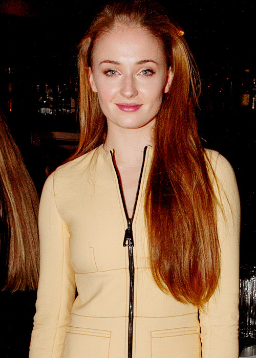 XXX gameofthronesdaily: Sophie Turner attends photo