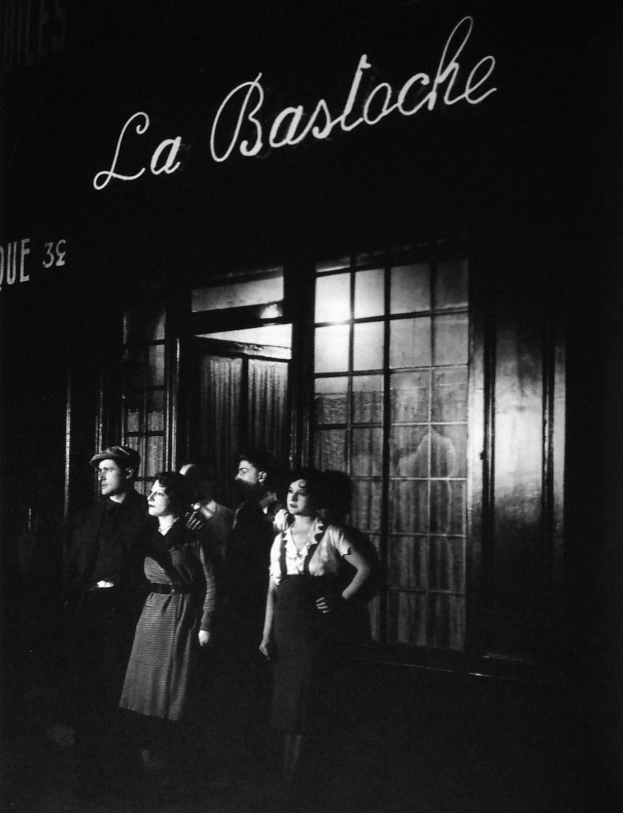 greeneyes55:  La Bastoche Paris 1932  Photo: Brassai  