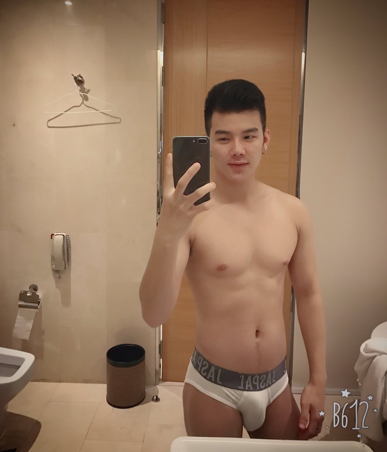 spermboyz:  Cute Asian