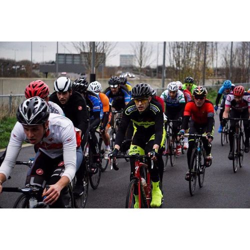 Winter crits - photo by @inphota #critlife #cycling #finchleyrt (at Lee Valley VeloPark)