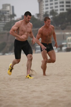 sirjocktrainer:  It doesn’t matter if it’s raining or sunny out, windy or calm. They’re going to start their day off with a nice run in the sand. Together.