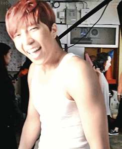 misavalentine:  kebeans: soohyun’s adorkable laughter + arm muscles for inmyownfiction