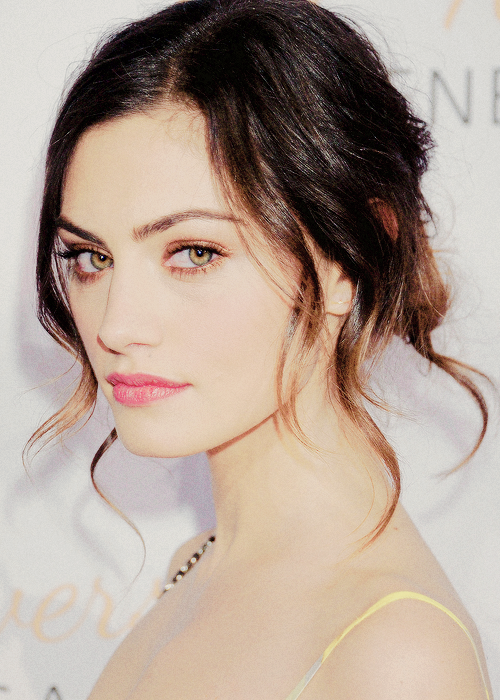 My profile pic :DShe’s so perf omfg.