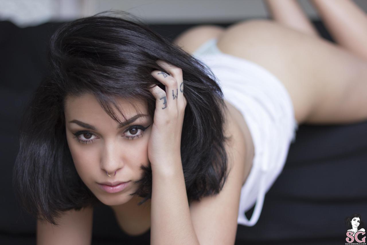 suicidegirlslover:  Oreo Suicide