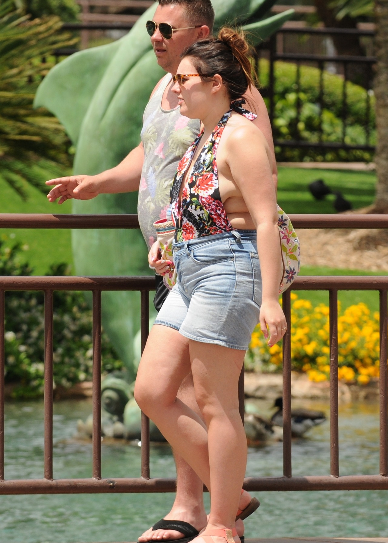 Not really into big girls but if you’re going to show that much titty, I’ll post
