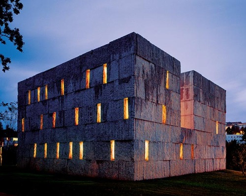 enochliew:  Music Studies Center by Ensamble Studio  I get this.