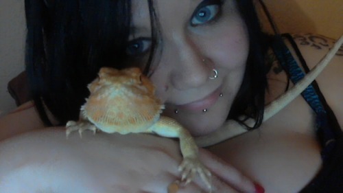 deliciouslyzombiefied:  Me and my best friend Thorne :D