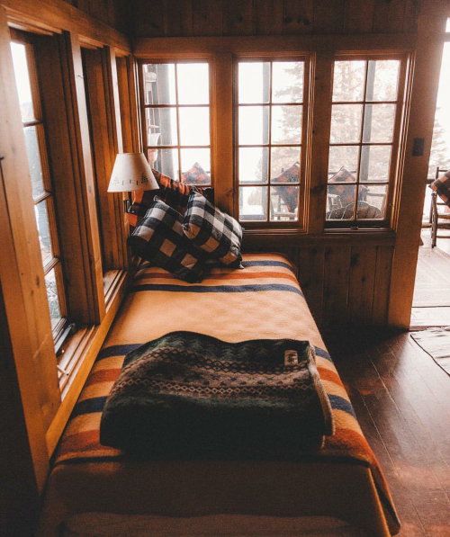 cozyautumnpumpkin:~Grab a blanket and come get cozy~