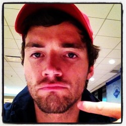 jordan-reet:  Too lazy to shave day 3.  Love