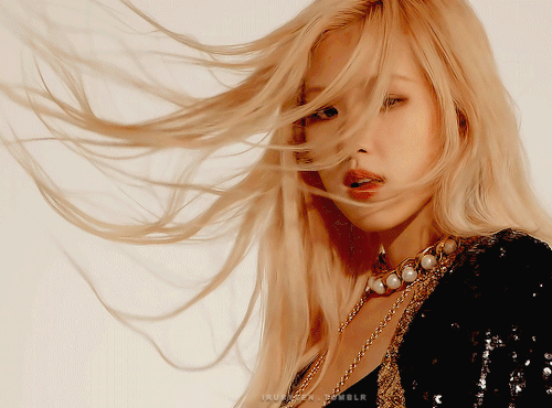 ROSI ELLE KOREA