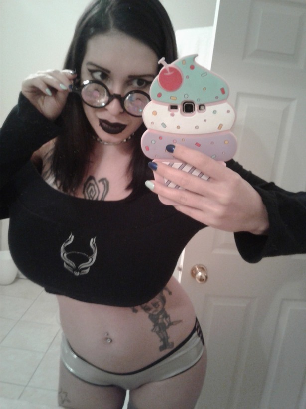 swaggtown862:  Big tit goth bimbo