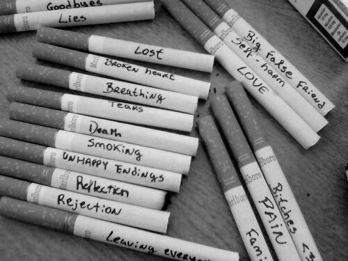 yalnizlikcagininkalbikirikkizi:  We Heart It’te . - http://weheartit.com/entry/156363148