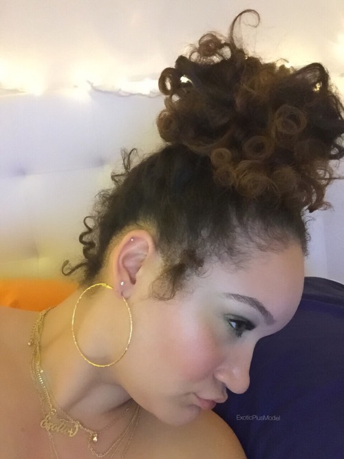 exoticplusmodel:  Curly hair girls rule!!! 😍😍👌🏼