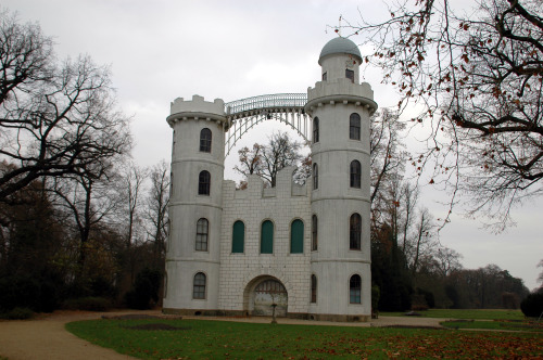 thatswhywelovegermany:Castle on Peacock Island (Pfaueninsel), BerlinThe first activities of the Bran