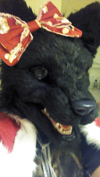 sensitivewerewolf:head and hooded cape are done!! now onto…the entire body : )