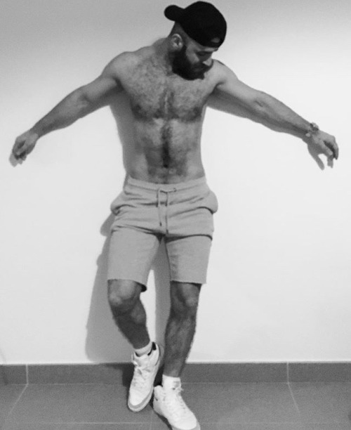 beardburnme:  qwissen Instagram