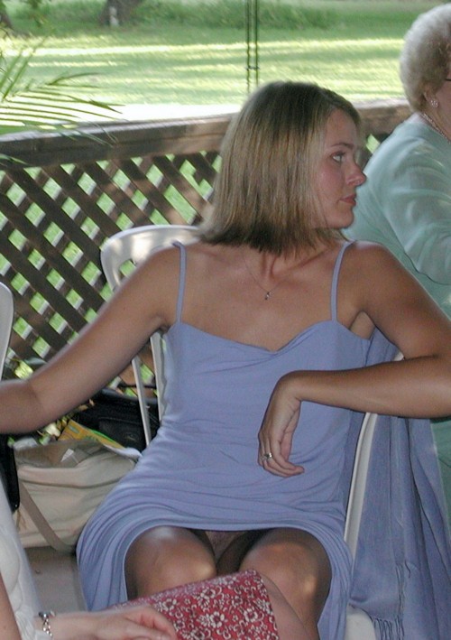 everwatchful:  Thought I’d take a crafty pic while she was looking the other way…