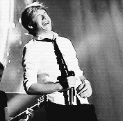 the-boys-who-stole-our-hearts:  nialler-is-beautiful:   @NiallOfficial : wasaaaap !