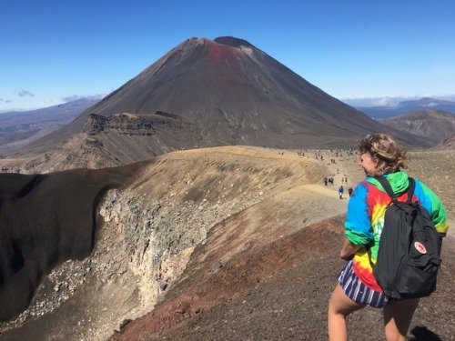 elinaejk-aussie:my new zealand adventure- hiking 20 km and 2 km high over a volcano