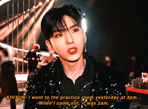 consummate professional yoo kihyun
 ↳  ALT CAPTION: sse (derogatory) let them rest !! #kihyun#yoo kihyun#monsta x#mx#mx7net #i cant BELIEVE he managed to cram in his solo debut despite how busy they were prepping for shape of love / fanlive / tour  #i think it drives home how much he really wanted to do it and how much he loved those three songs and how much he wanted to give them to us  #anyway.... gonna go listen to voyager. THE perfect single album. #mine: gif #mx.meg #usermowah#usergyukai#heelyhoon#userthanxx#wabisarah#marekwan#cheytermelon#hirueblue