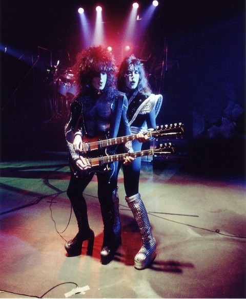 superseventies:  Paul Stanley and Ace Frehley during the filming of the ‘Hard Luck Woman’ promo video, 1976.