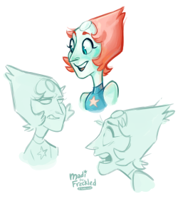 madithefreckled:  here’s some pearl sketches