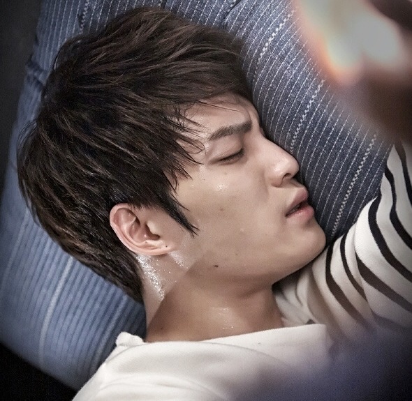 ilovekimjaejoong:  (teaser) ‘SPY’ ლ(´◉❥◉｀ლ) 