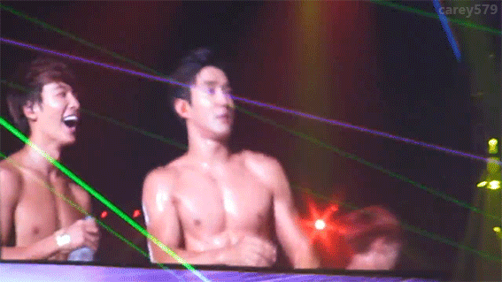 carey579:  Korean Hunk Of The Day Choi Siwon 