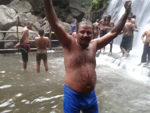 uncleuncleuncle:I like his armpit smell Lovely uncle..