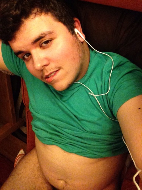 bearhugsyo:  it’s still tummy Tuesday in half the world
