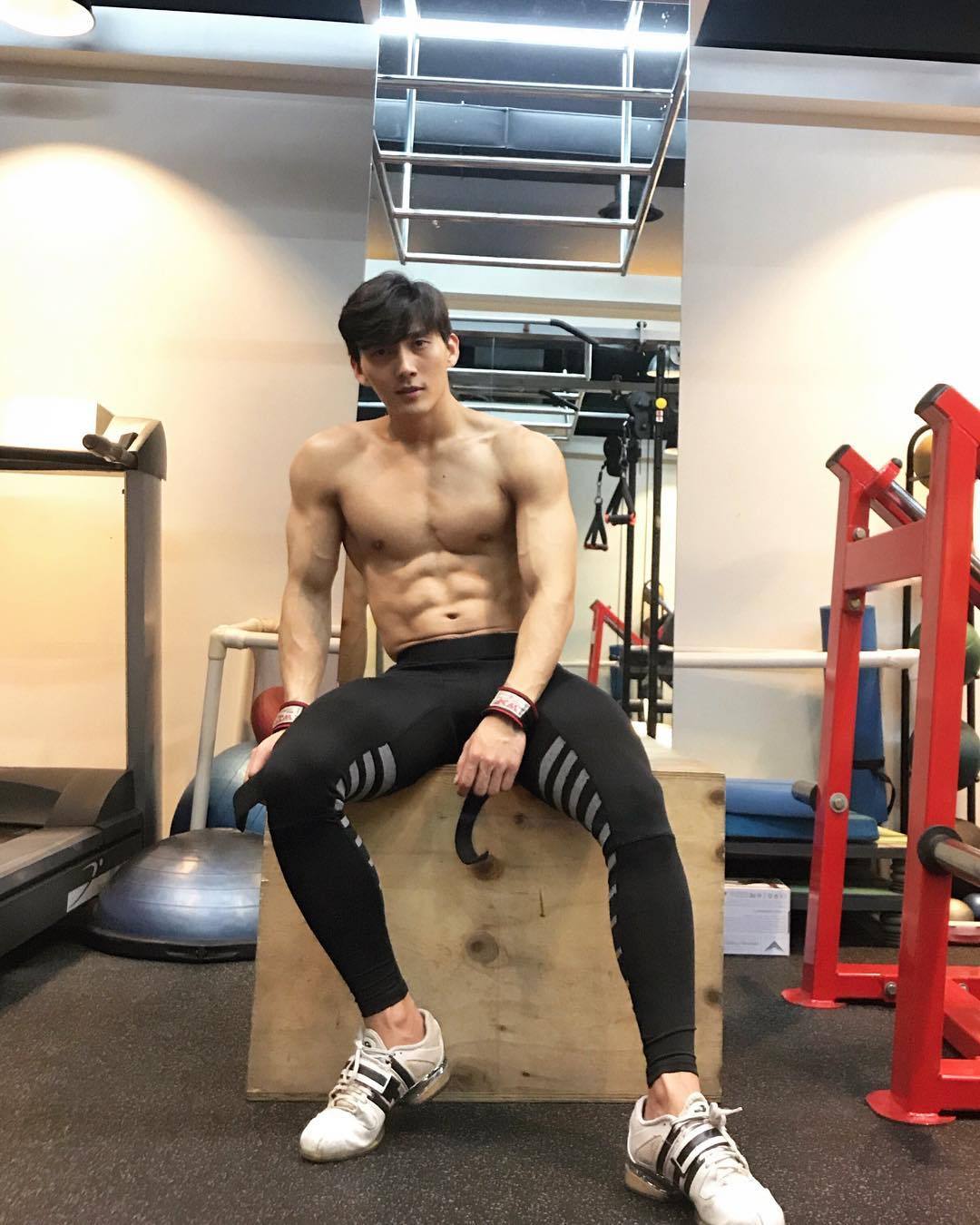 vietboysparadise: IG: louis_oh92 