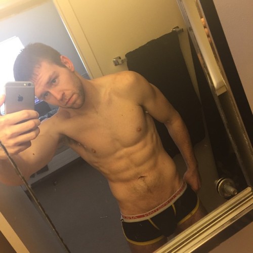 guyswithiphones-nude:  Guys with iPhones http://ift.tt/1bHkUpB