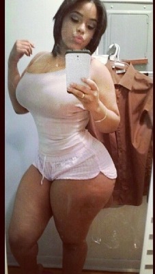 dumptruckthicc:  Latinas are winning!!!!