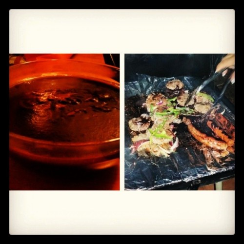 Just made @giadadelaurentiis ’s balsamic bbq sauce for our #nochedesanjuan night  barbecue! Thank you #foodnetwork binge XD