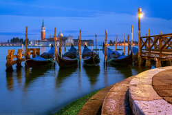 marquisdedark:  thisismyitaly:  Blue Hour