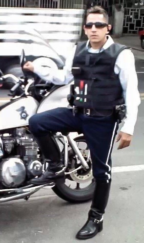 kbroncin:  Mi rico agente de vialidad…!!!