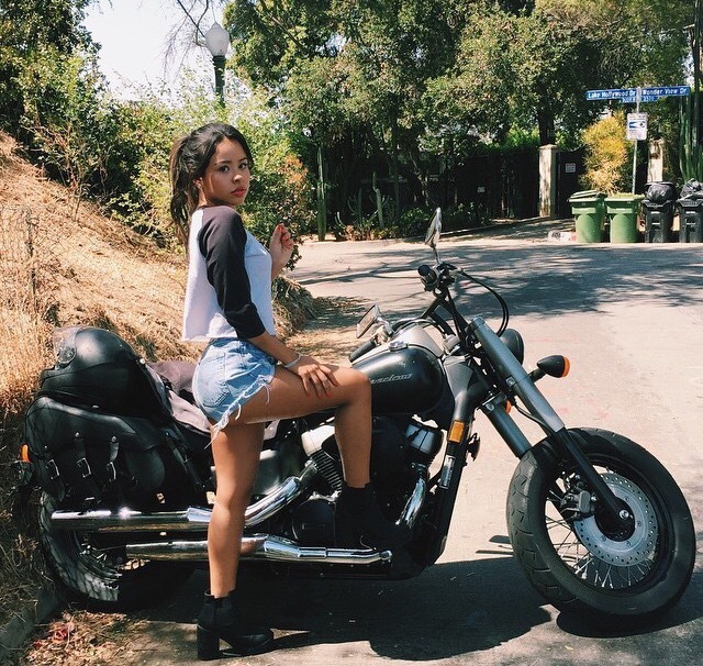 impulsiivve:  You guys should focus more on cierra ramirez 