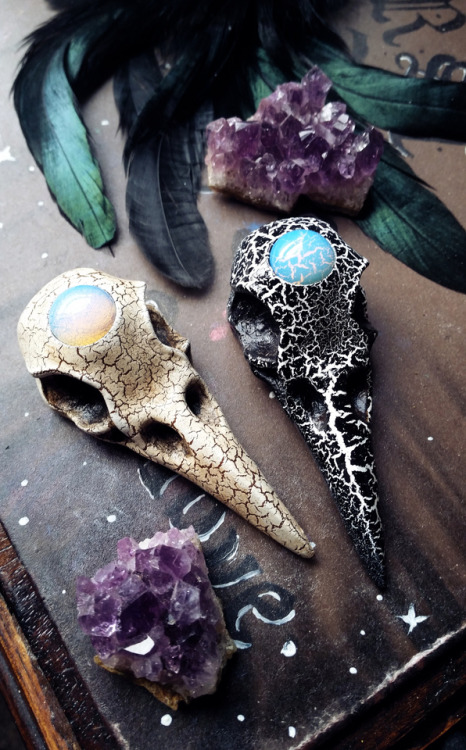 ravncreates: Crackled Raven Skull Effect (x)