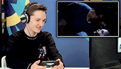 hiswhiskeybreath:Teens React To: THE LAST OF US— “What is this game?”