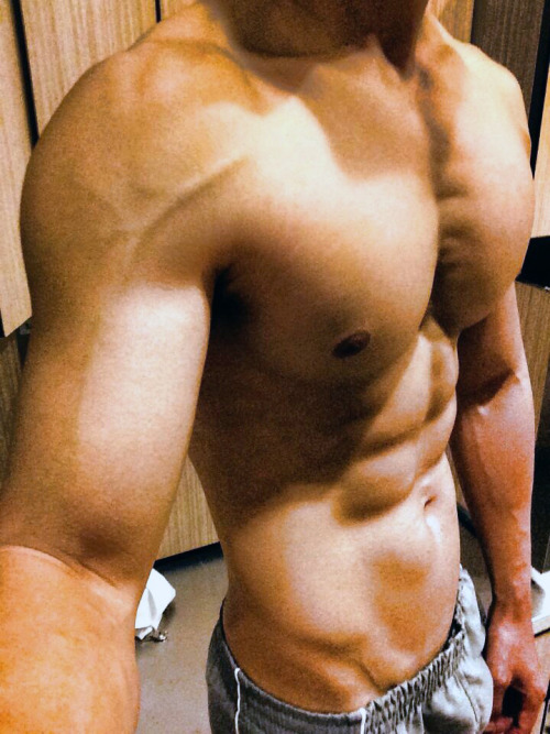 solitheus:  care for some post-workout tightness? 
