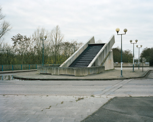 Charleroi, from Pavillons et totems, Maxime Brygo