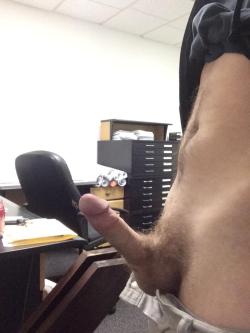 naked-straight-men:  Things are getting hard at work today ;)