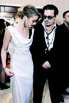 bybyeblackbird:  Johnny Depp and Amber Heard attempting to coordinate at #Heaven2015
