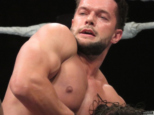 Porn 50shadesofbalor:  Dat.  Booty.    photos